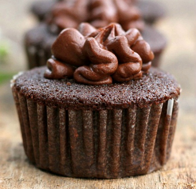 Homemade Chocolate Cupcakes with Frosting Bunny's Warm Oven