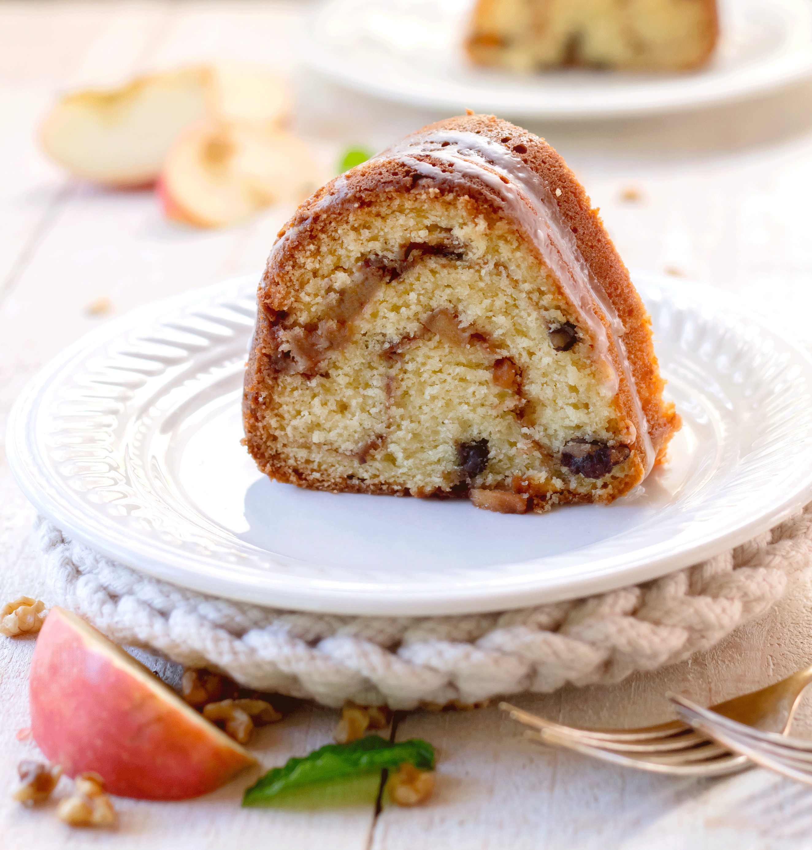 Old Fashioned Sour Cream Cake With Apple - Nut Filling