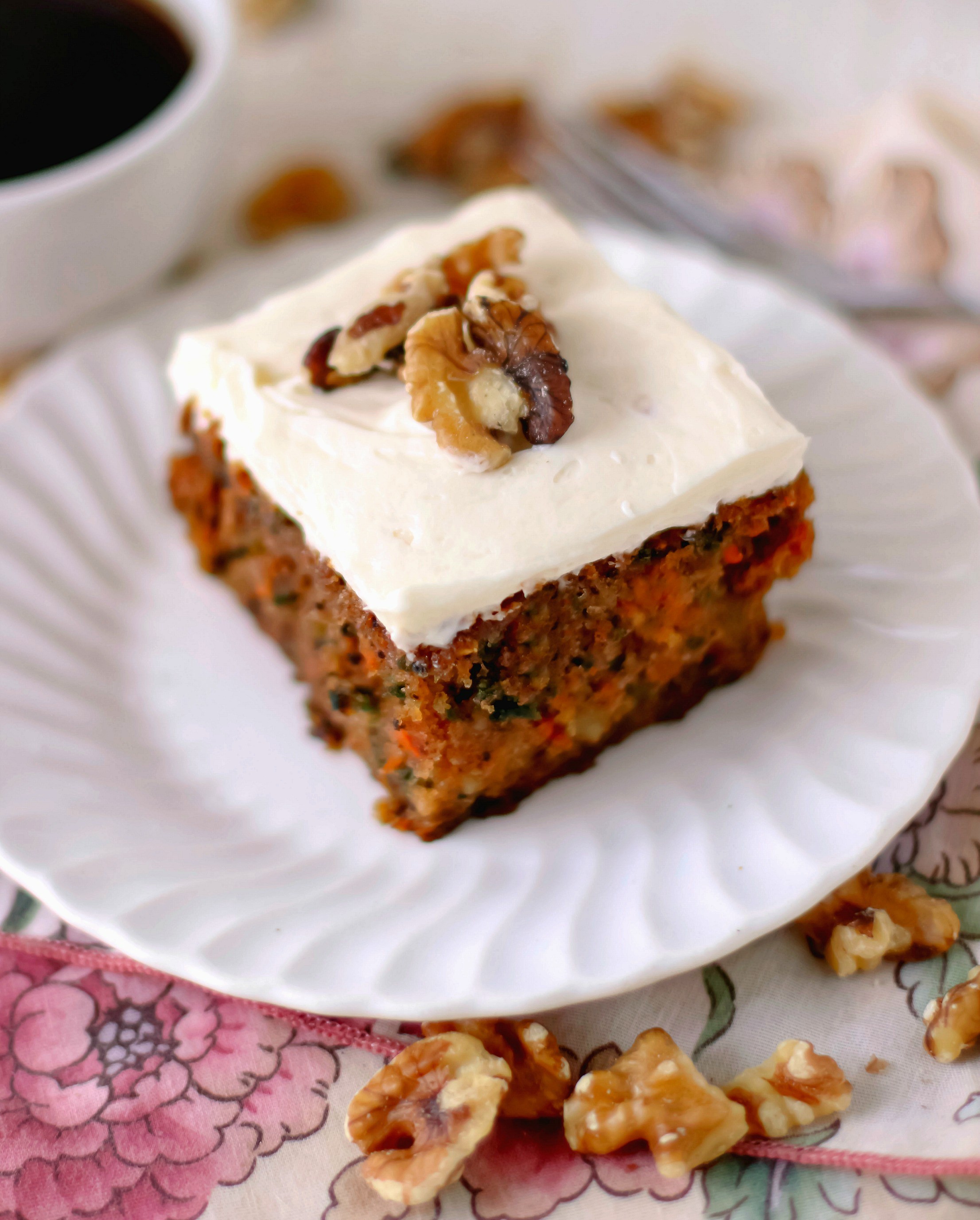 top 105+ Pictures pictures of carrot cake Latest