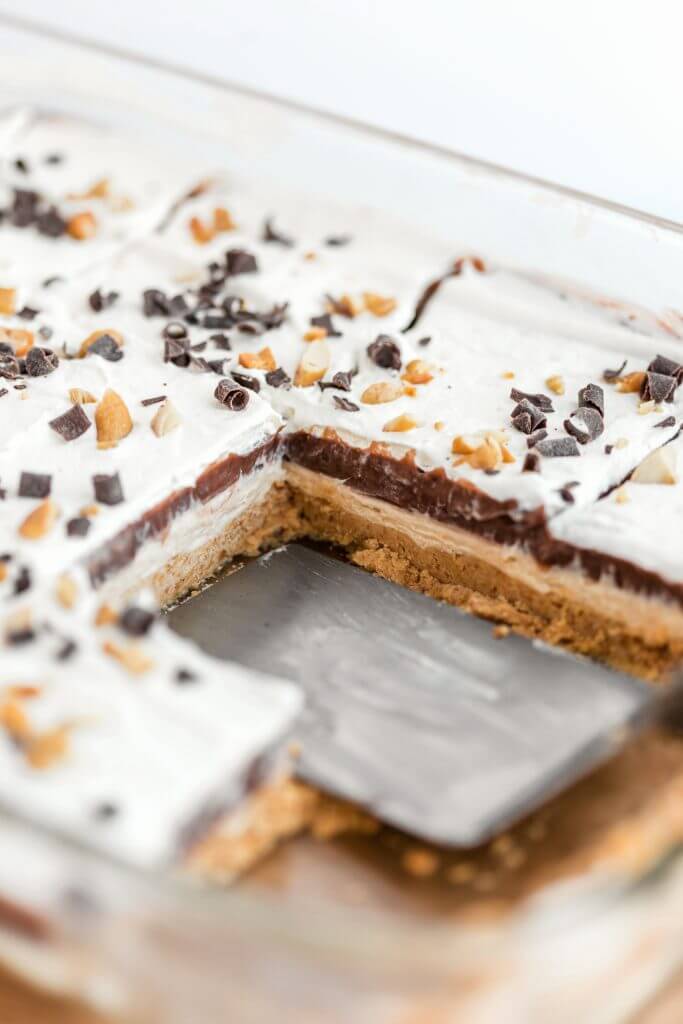 chocolate peanutbutter dessert