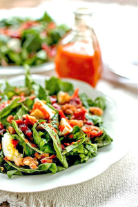 Fresh Spinach Salad with Dressing