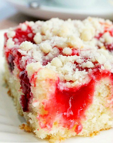 Cherry Coffee Cake with Crumb Topping