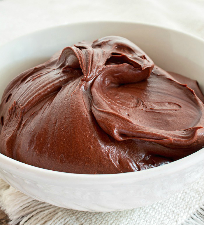 Homemade Chocolate Frosting - Bunny&amp;#39;s Warm Oven