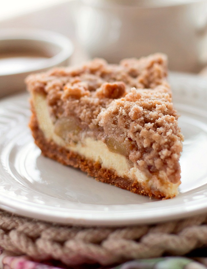 Snickerdoodle Cream Cheese Apple Pie - Bunny's Warm Oven