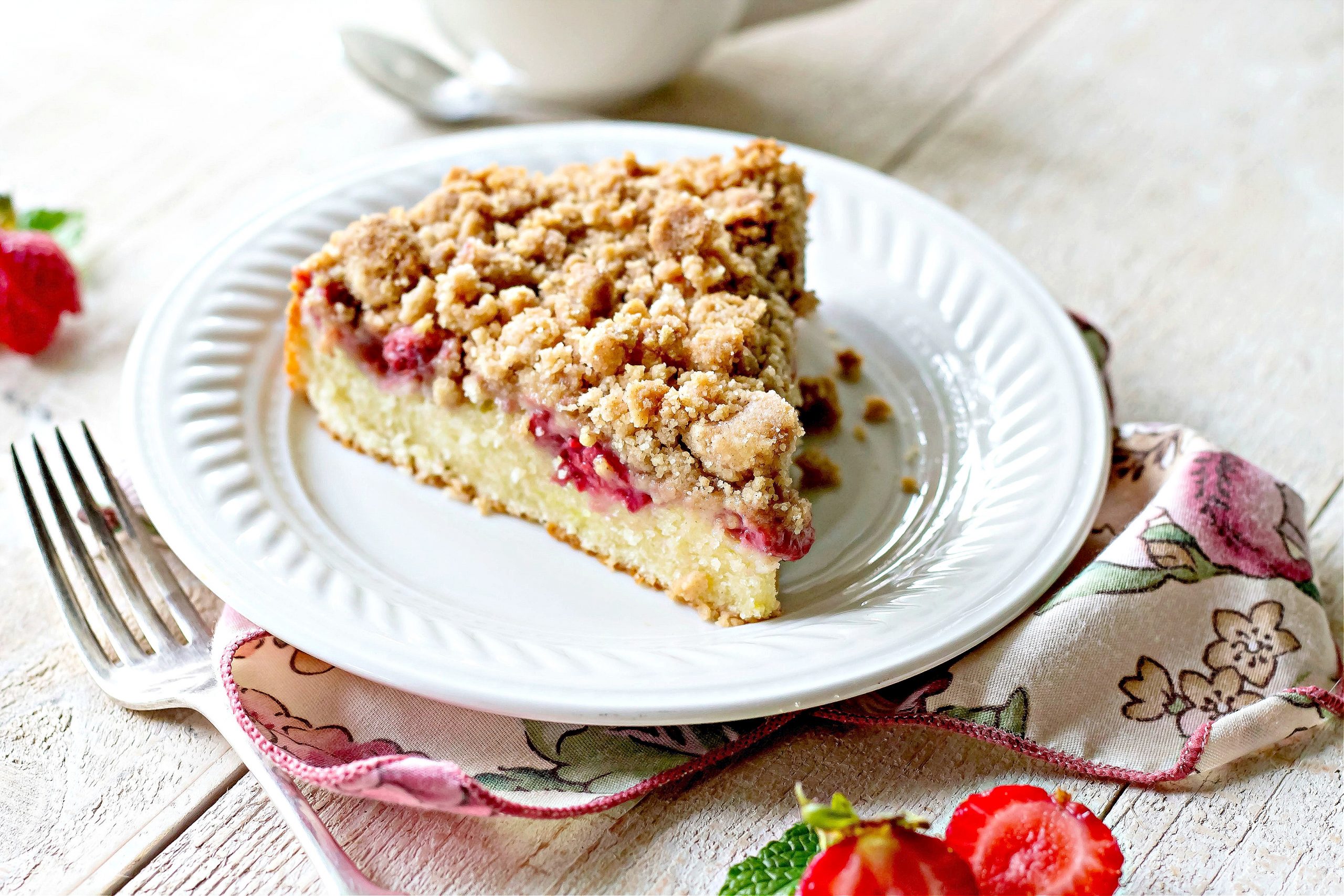 Strawberry Coffee Cake with Crumb Topping