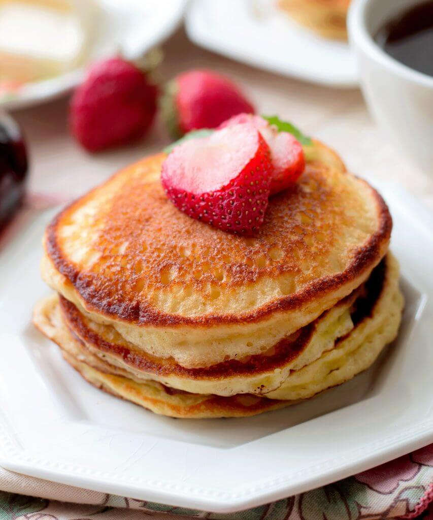 Sour Cream Pancakes(Pioneer Woman Recipe)